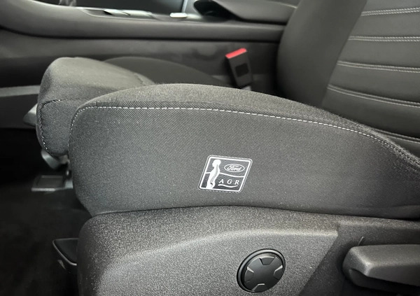 Ford Mondeo cena 79700 przebieg: 122000, rok produkcji 2020 z Tychy małe 631